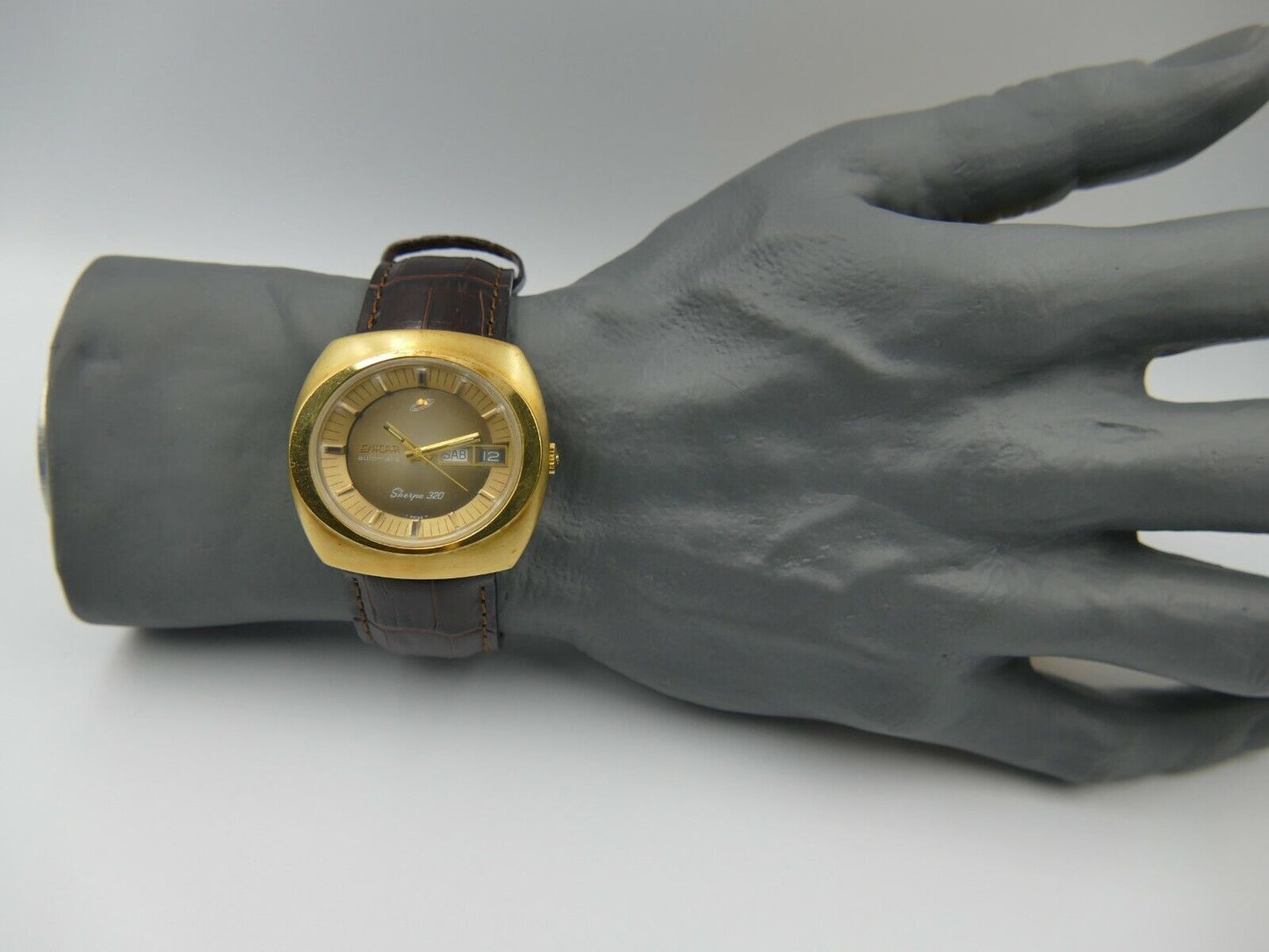 70's vintage watch mens Enicar Sherpa 320 ref 167-10-01 automatic cal. AR 167