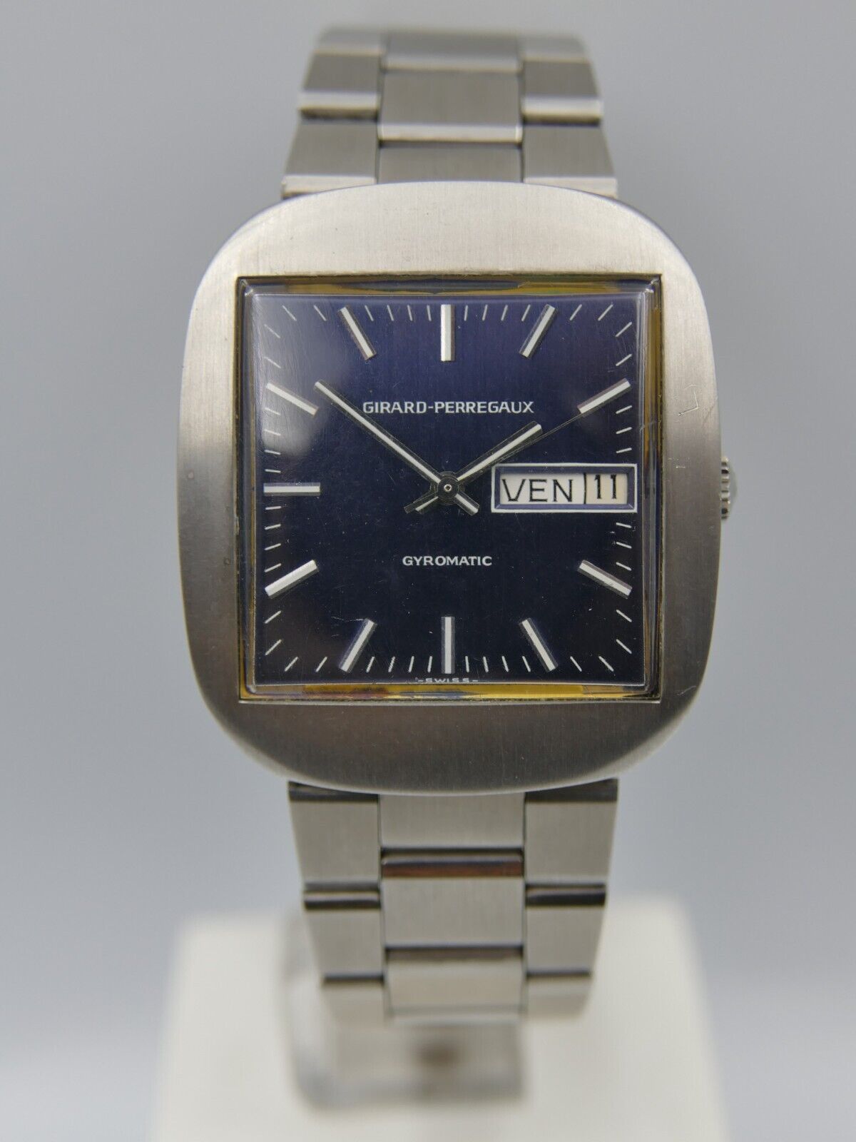 70's N.O.S vintage watch mens Girard Perregaux gyromatic automatic 34.5mm blue