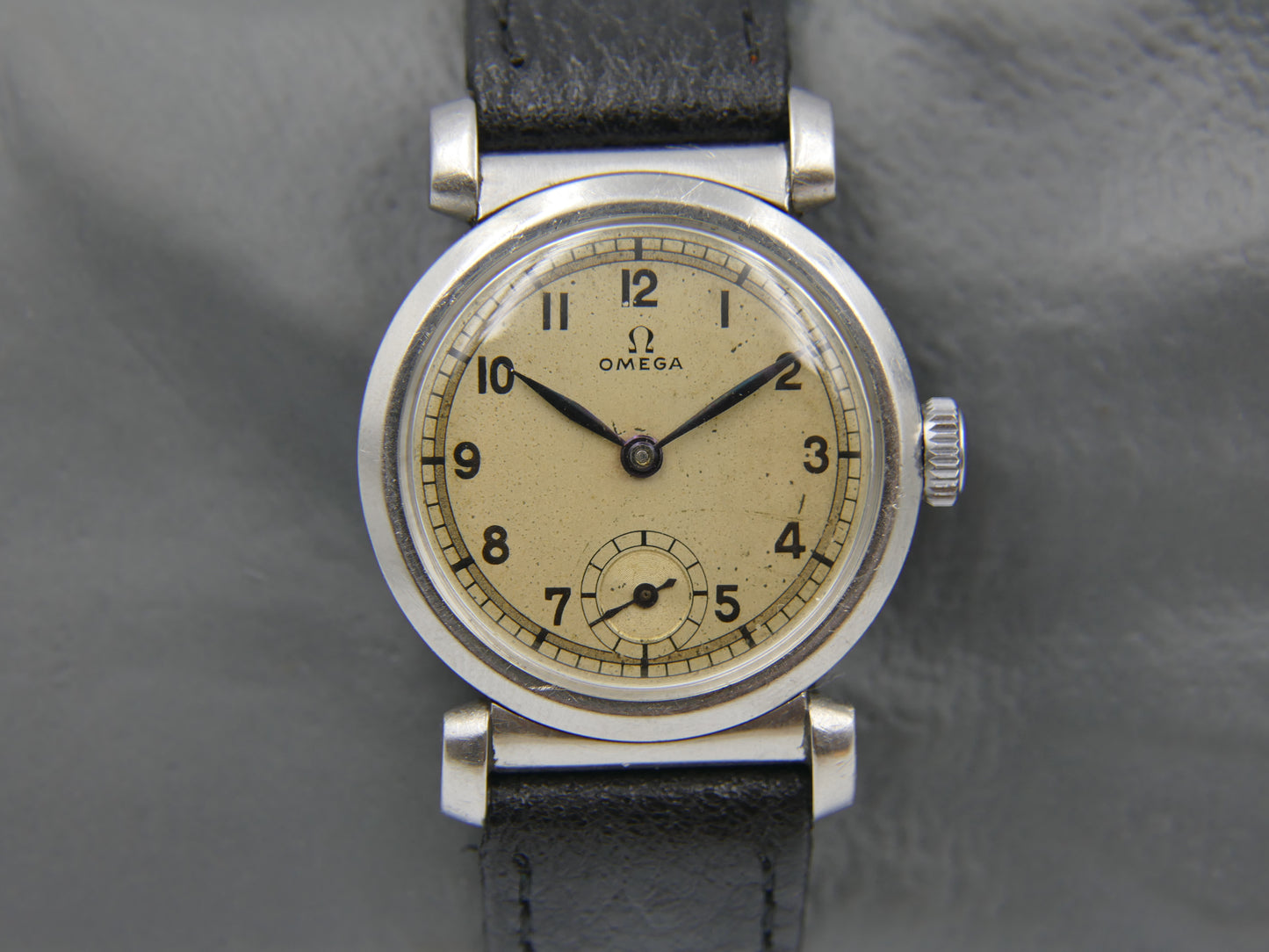 30's vintage watch Omega Art Deco ref. CK 615 Scarab style cal. 26.5 SOB