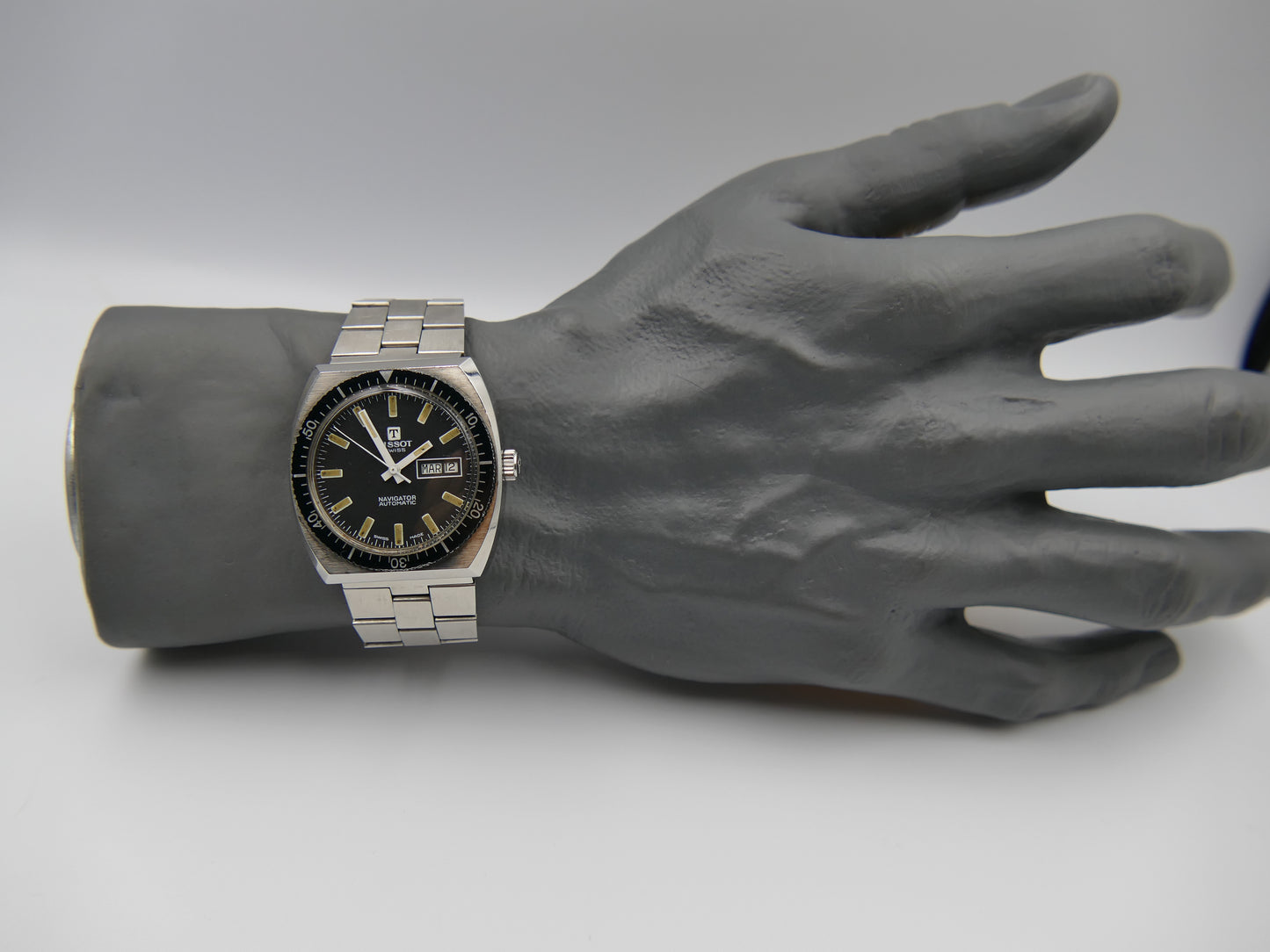70s vintage watch mens diver Tissot Navigator ref 46916 automatic cal. 2571
