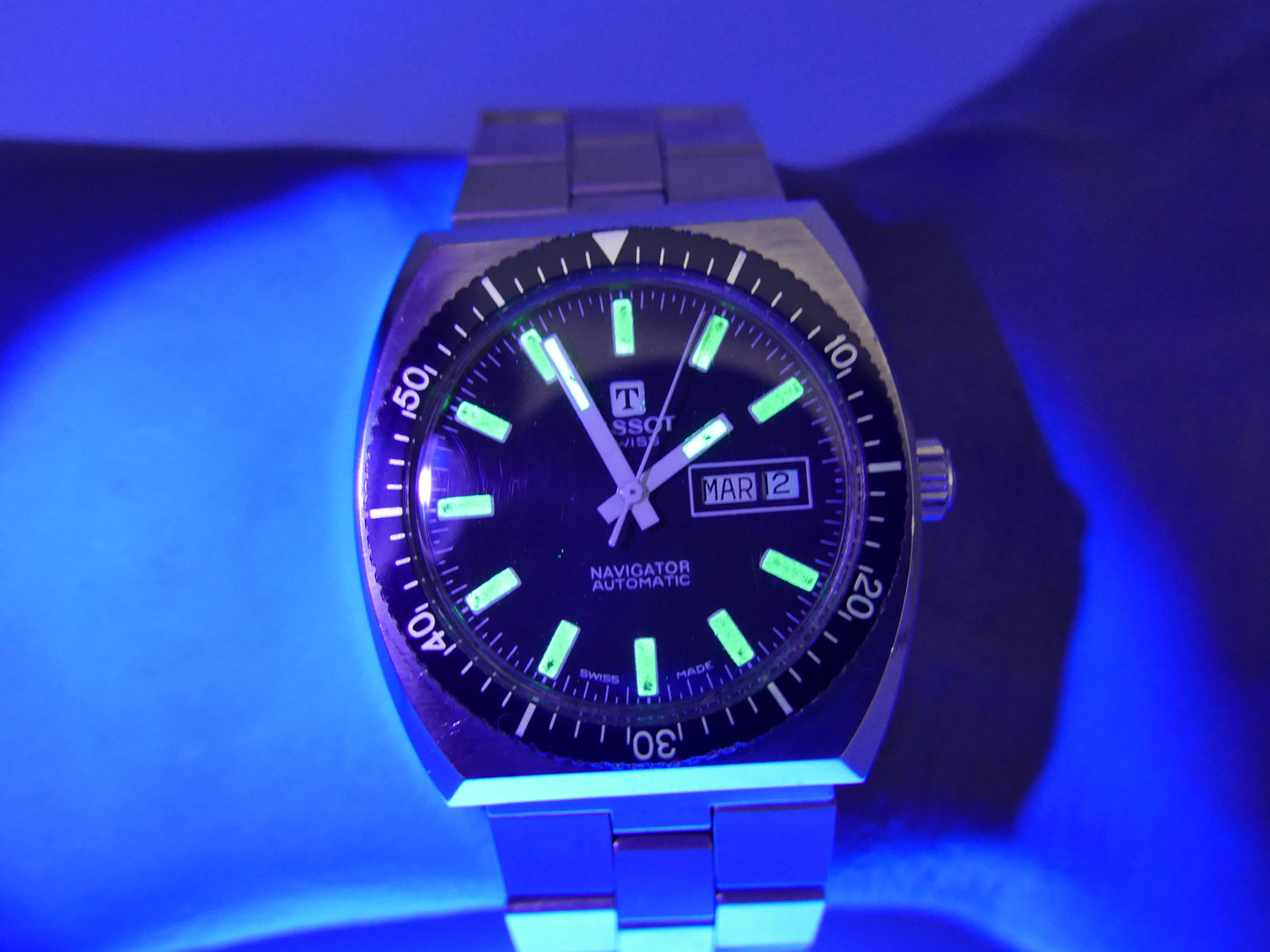 70s vintage watch mens diver Tissot Navigator ref 46916 automatic cal. 2571