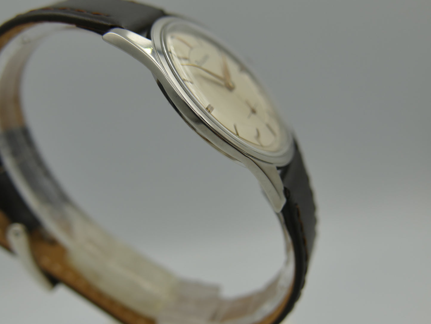 60's vintage dress watch mens Bulova flat manual wind 11 AF steel serviced