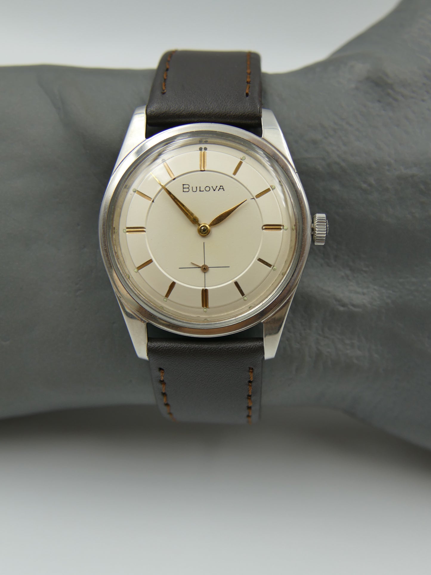 60's vintage dress watch mens Bulova flat manual wind 11 AF steel serviced