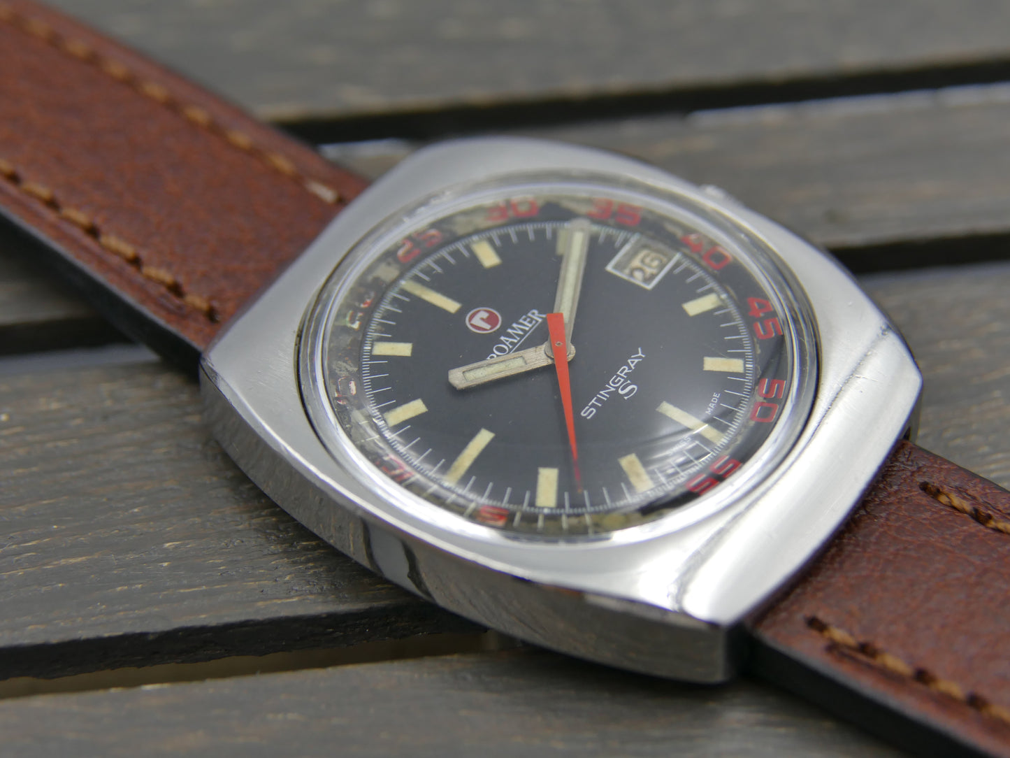 70s vintage watch mens Roamer Stingray S automatic diver 660ft Ref 471-9120.605