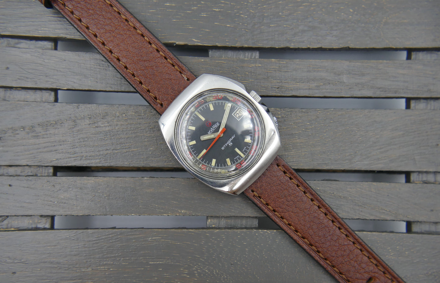 70s vintage watch mens Roamer Stingray S automatic diver 660ft Ref 471-9120.605