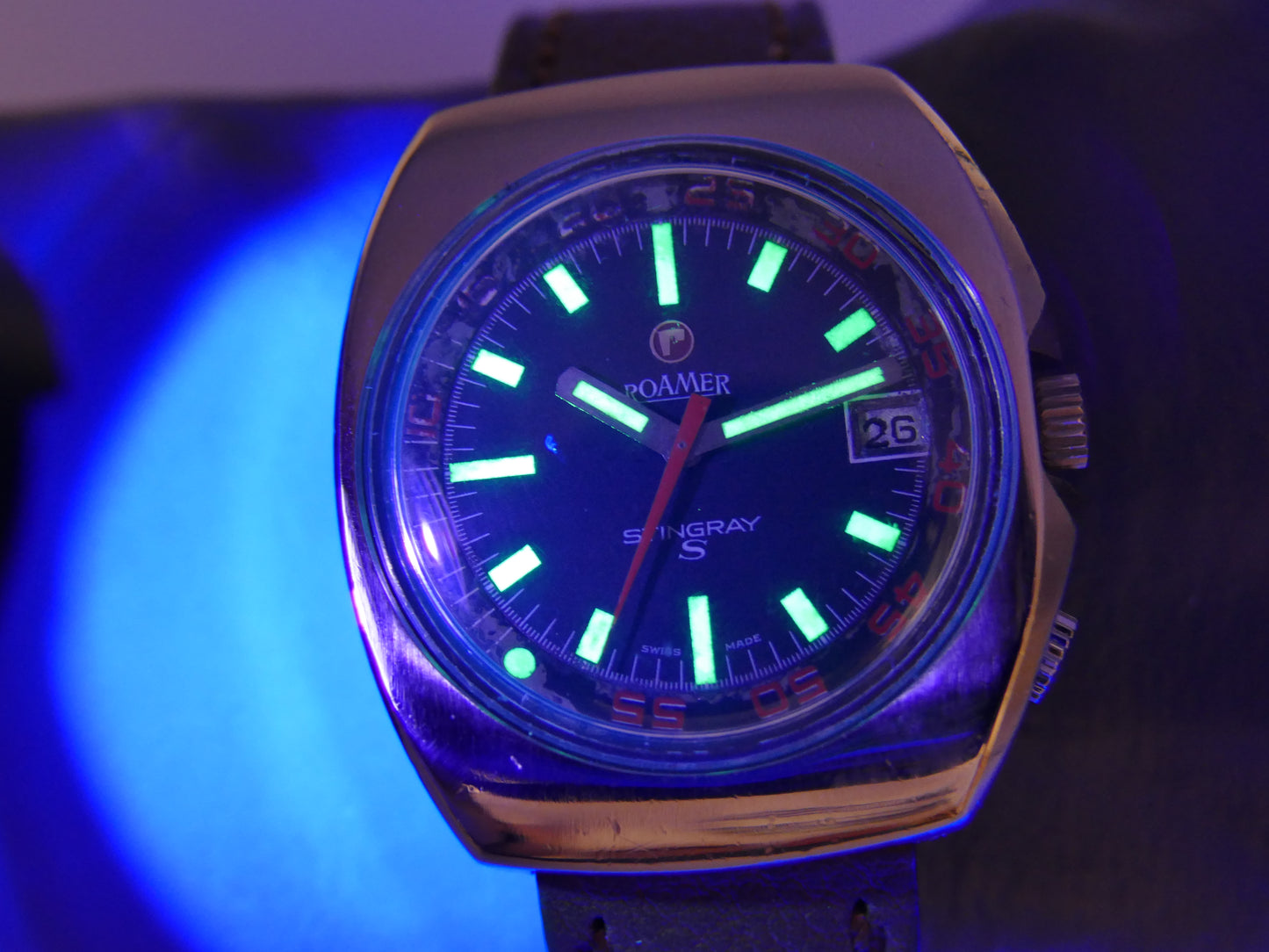 70s vintage watch mens Roamer Stingray S automatic diver 660ft Ref 471-9120.605