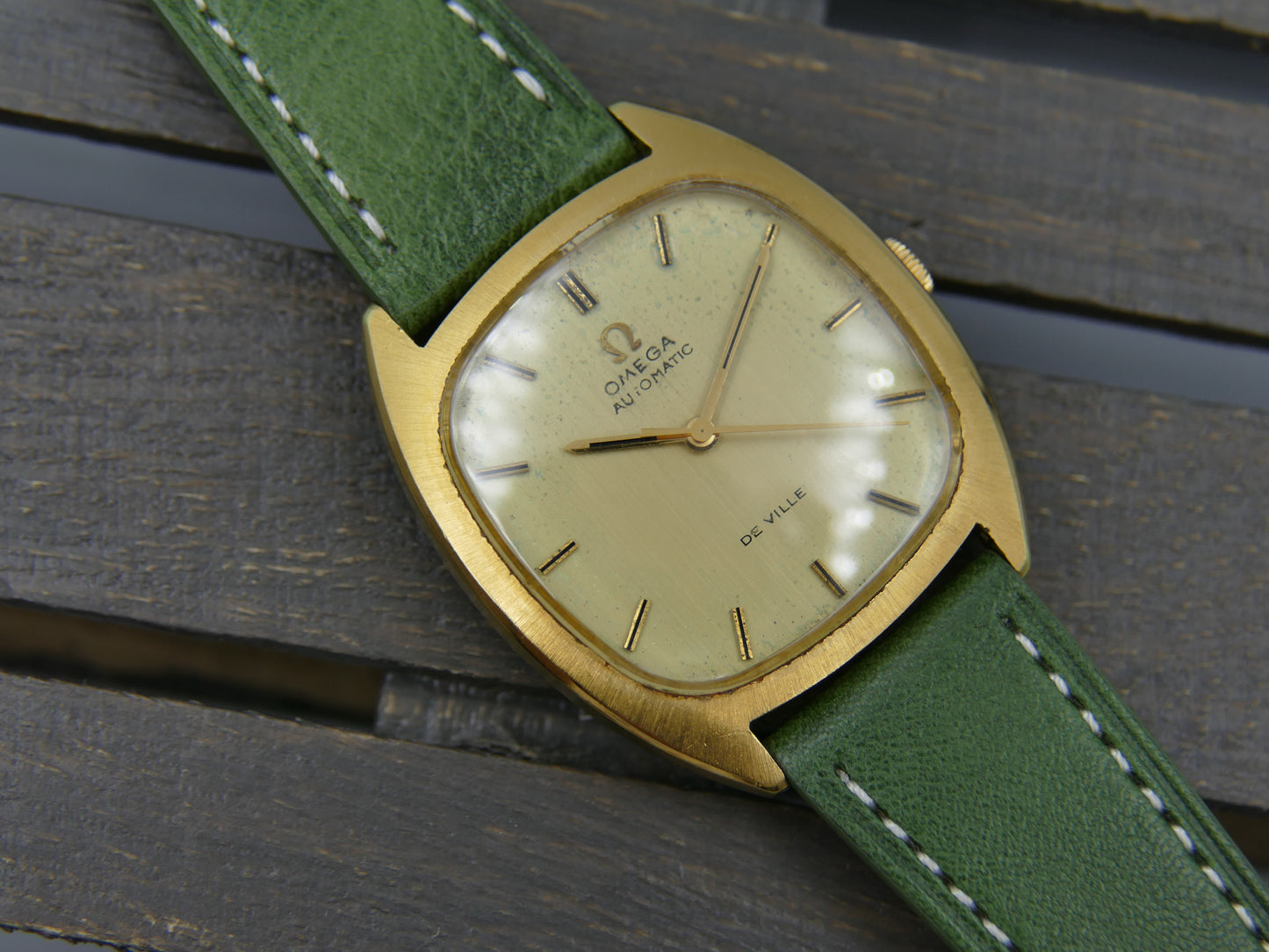 70's vintage watch mens Omega De ville ref. 161.768 / 162.767 automatic 1012