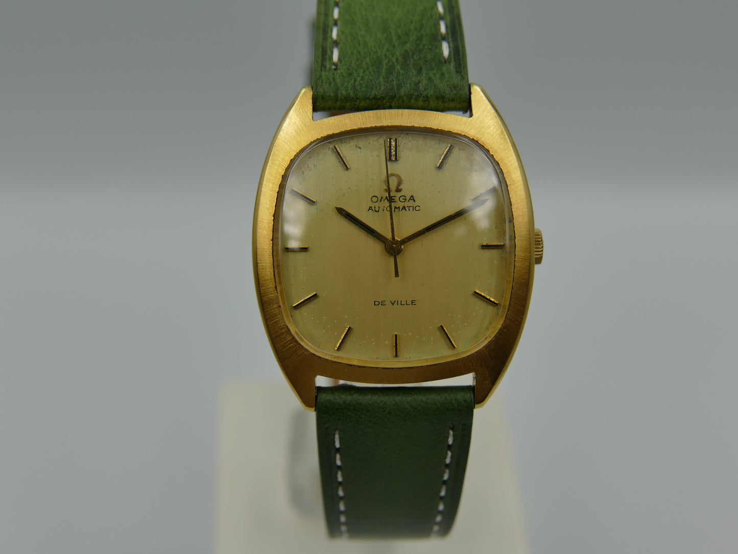 70's vintage watch mens Omega De ville ref. 161.768 / 162.767 automatic 1012