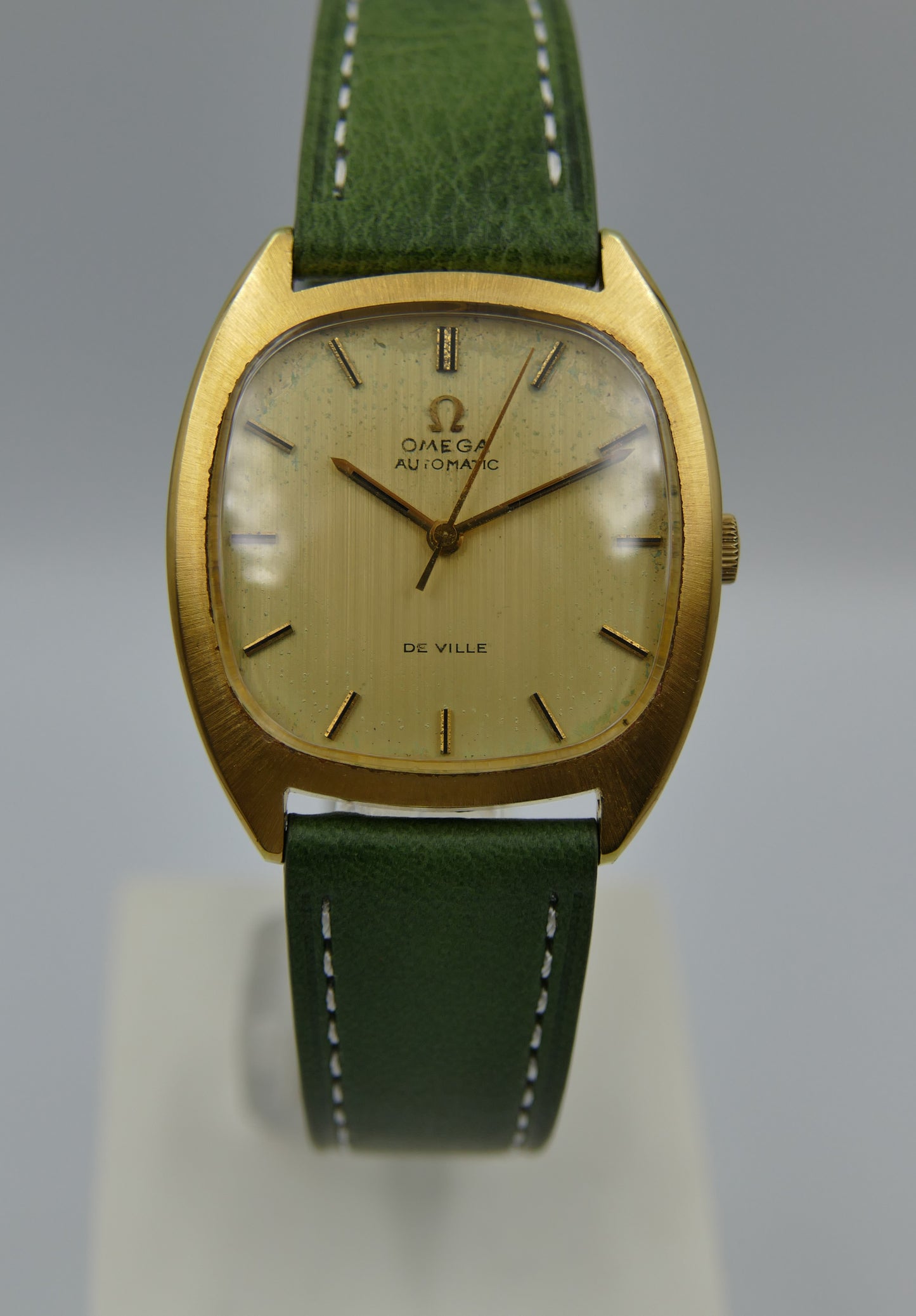 70's vintage watch mens Omega De ville ref. 161.768 / 162.767 automatic 1012
