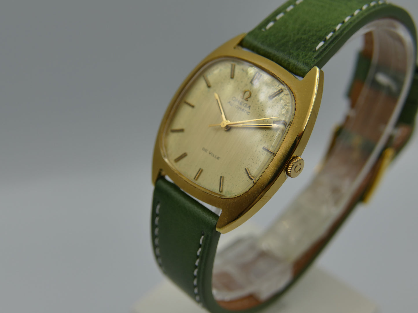 70's vintage watch mens Omega De ville ref. 161.768 / 162.767 automatic 1012