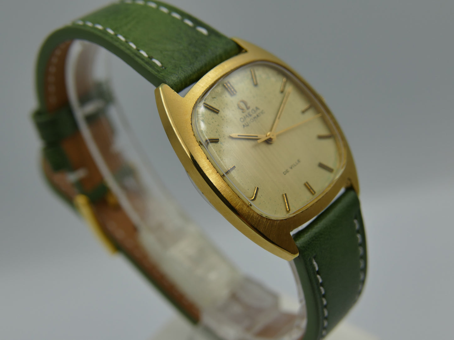 70's vintage watch mens Omega De ville ref. 161.768 / 162.767 automatic 1012