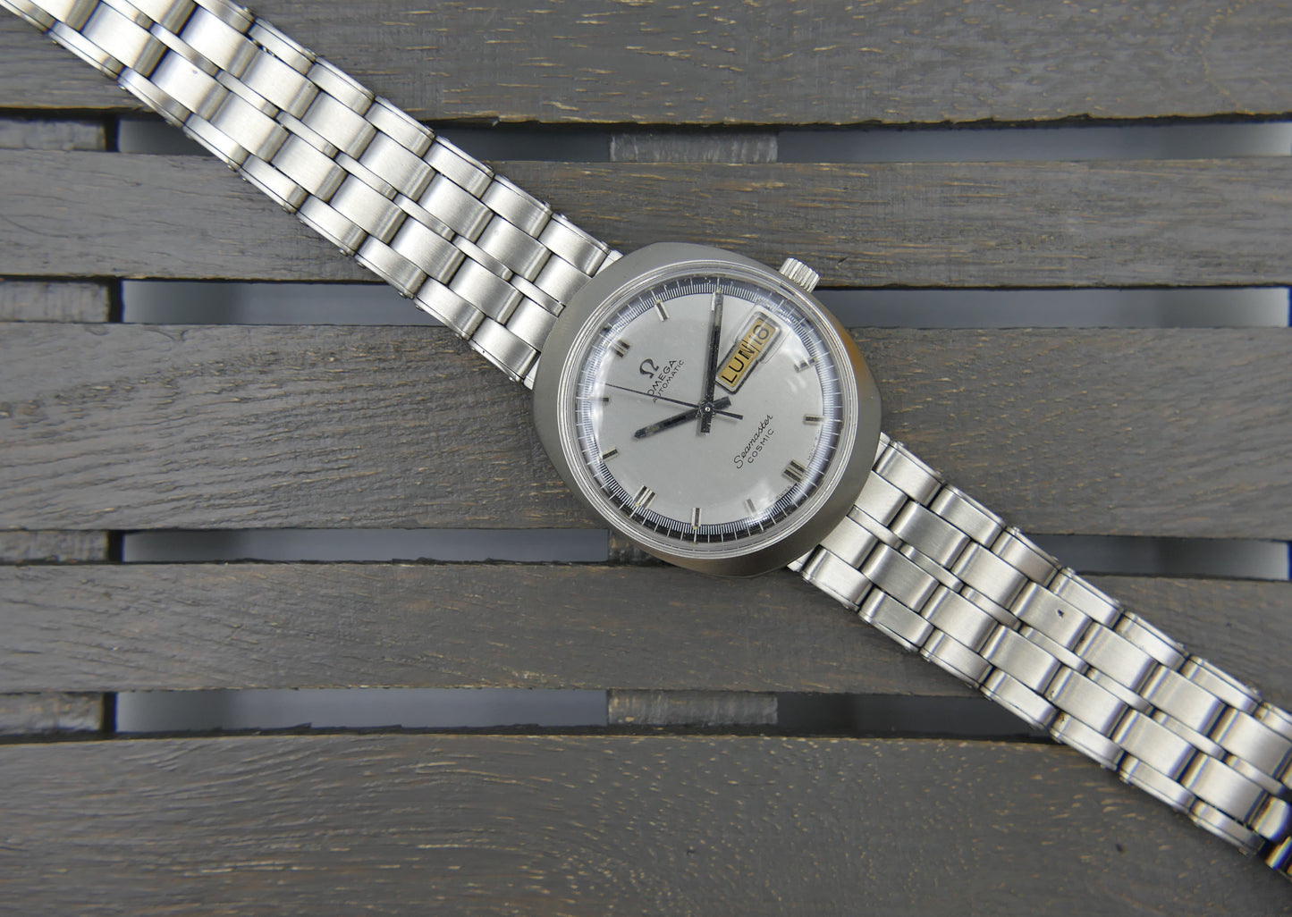 70s vintage watch mens Omega Seamaster Cosmic ref 166.035 automatic 752 serviced