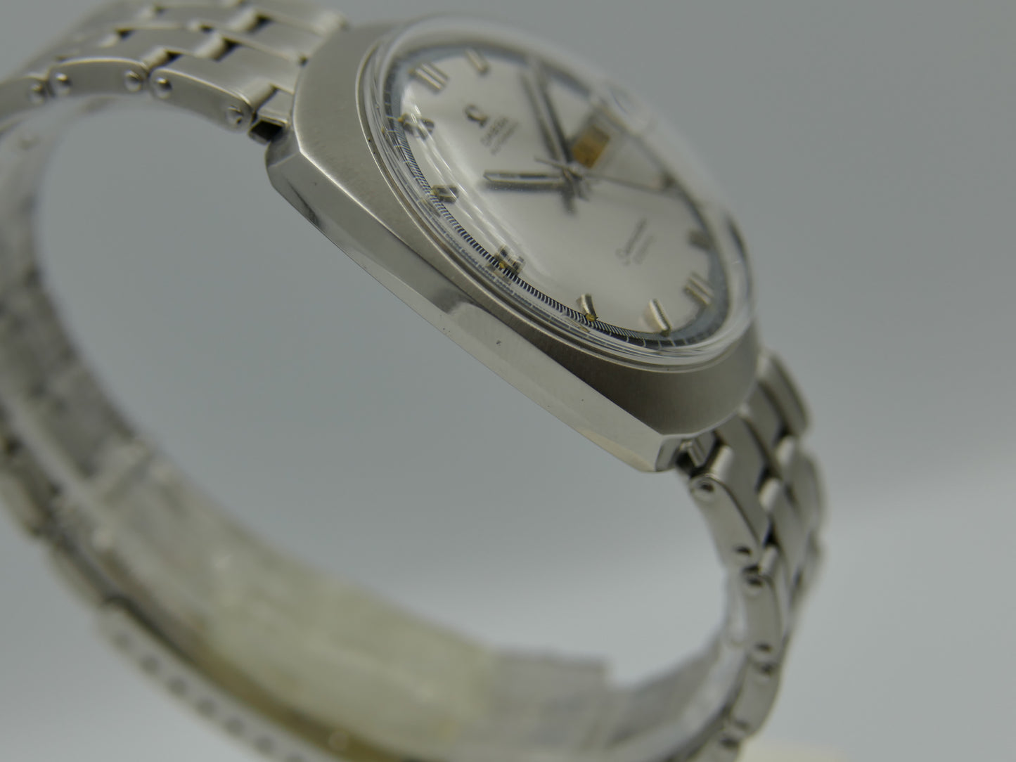 70s vintage watch mens Omega Seamaster Cosmic ref 166.035 automatic 752 serviced