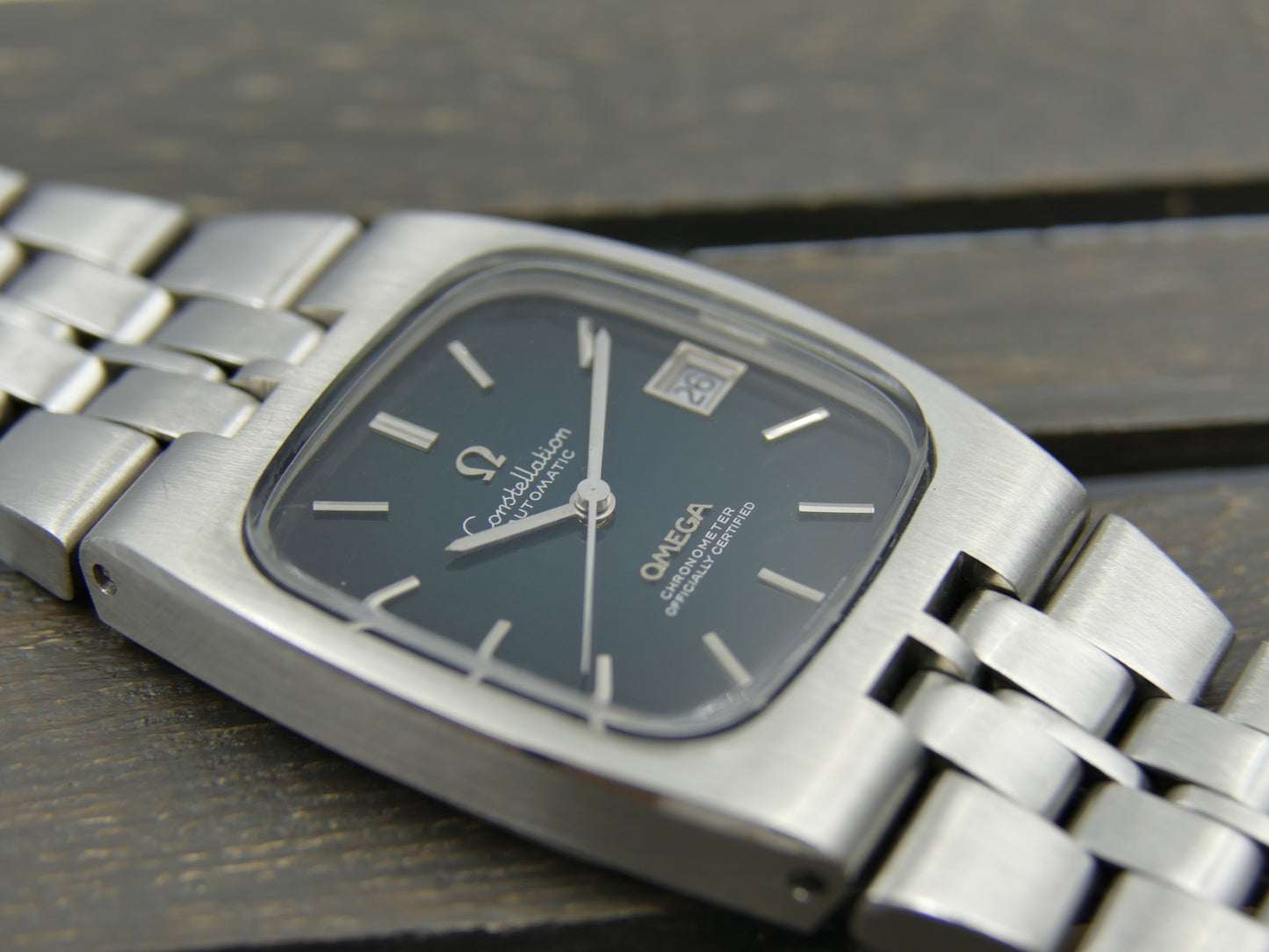 70's vintage watch mens Omega Constellation Chronometer ref. 168.047 green dial
