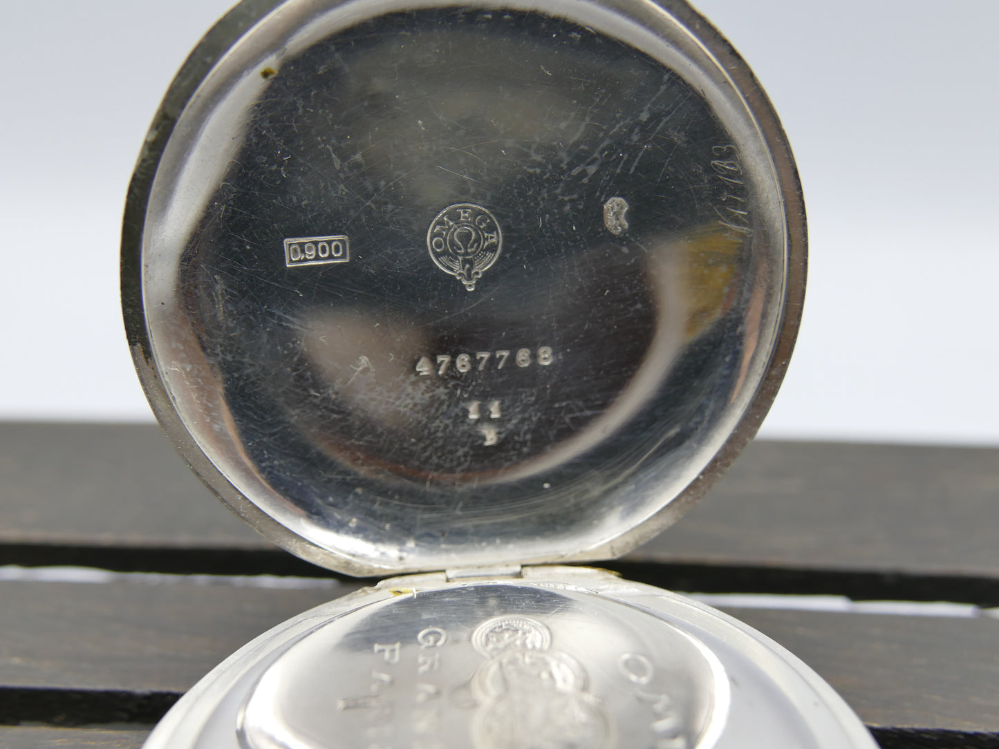 1908 vintage pocket gousset watch solid silver 0.900 savonnette Omega 17’’’