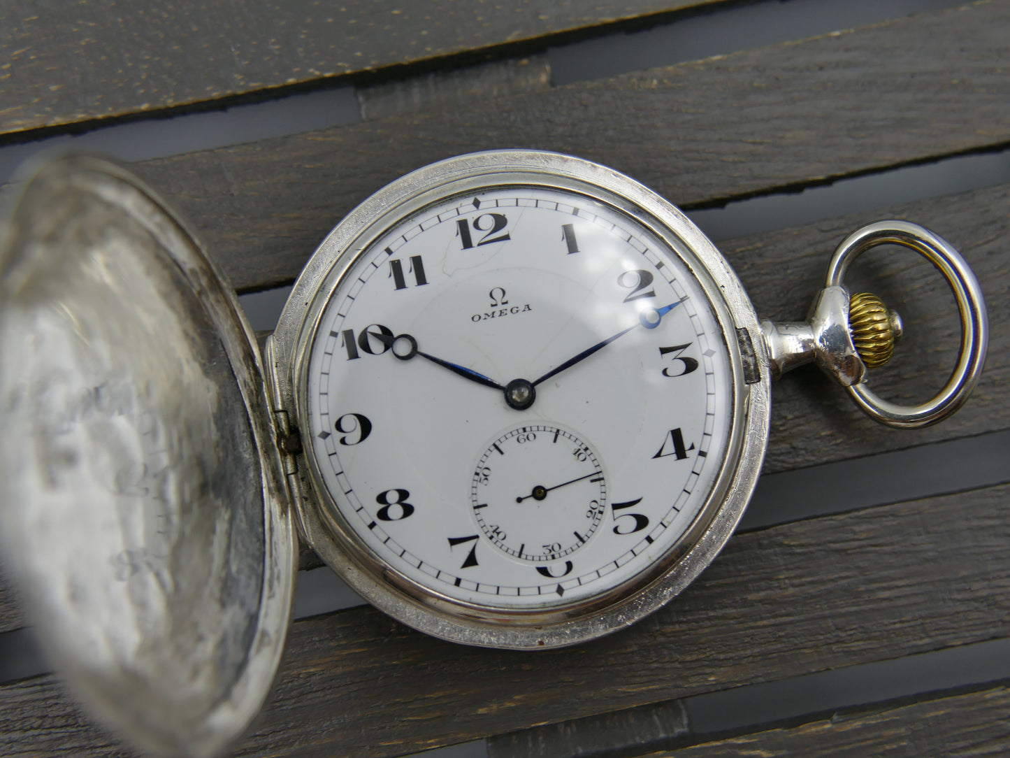 1912 vintage pocket gousset watch solid silver 0.900 savonnette Omega 18’’’