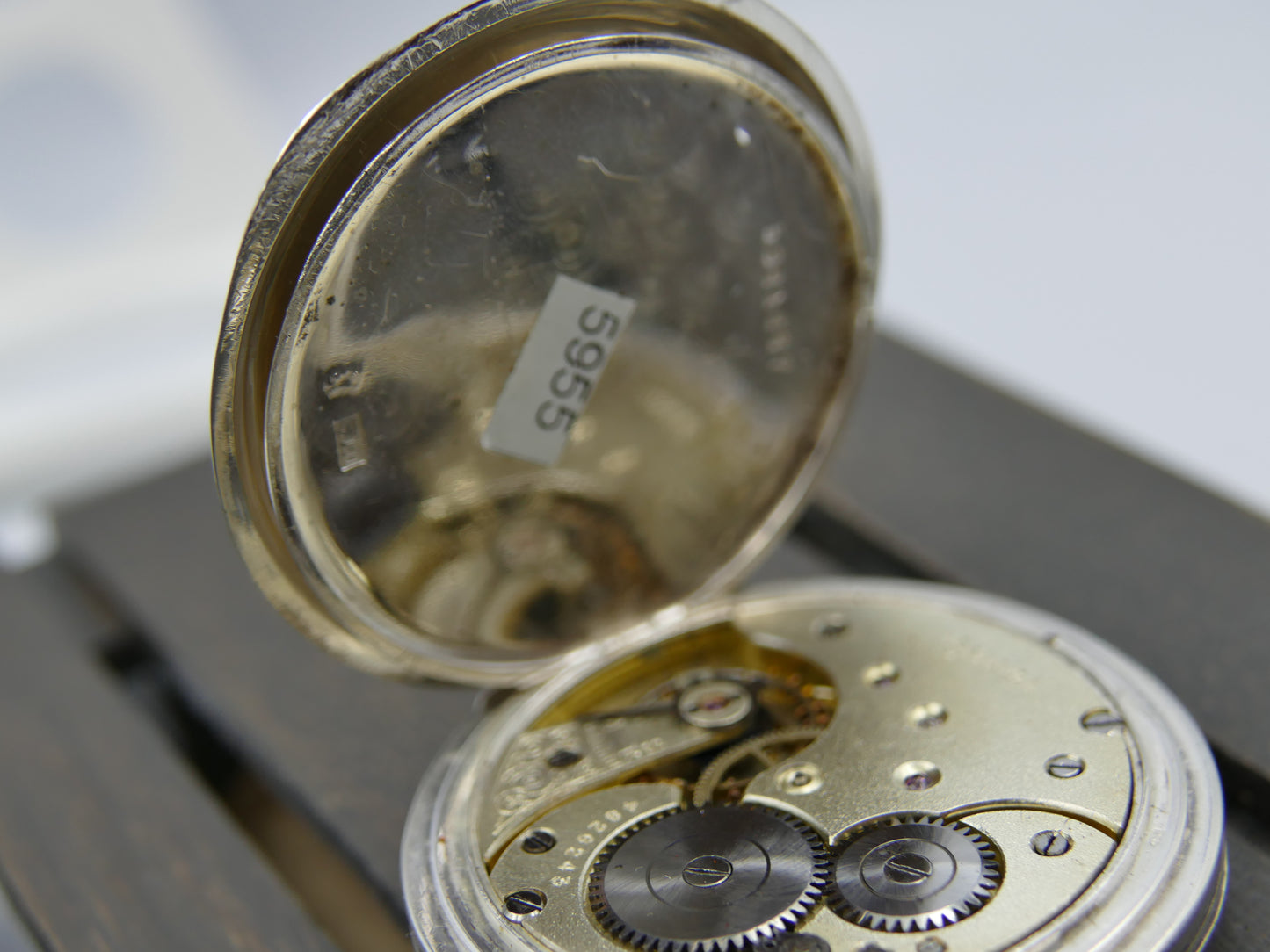 1912 vintage pocket gousset watch solid silver 0.900 savonnette Omega 18’’’