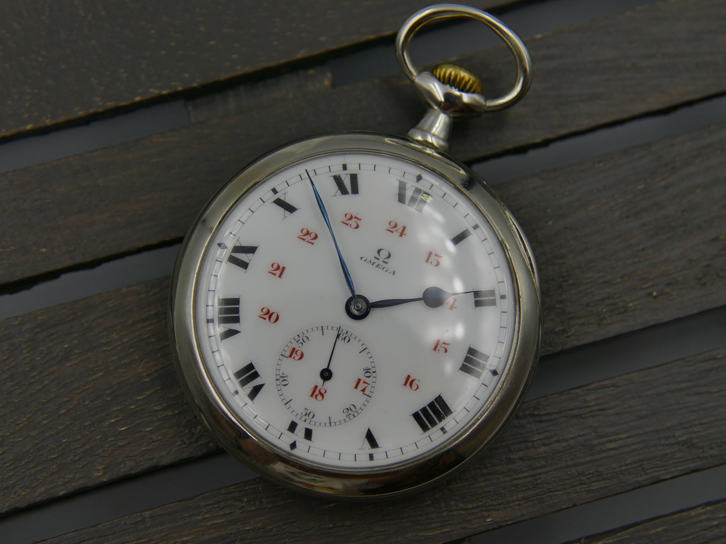 1910 vintage pocket gousset watch Omega 18’’’ serviced