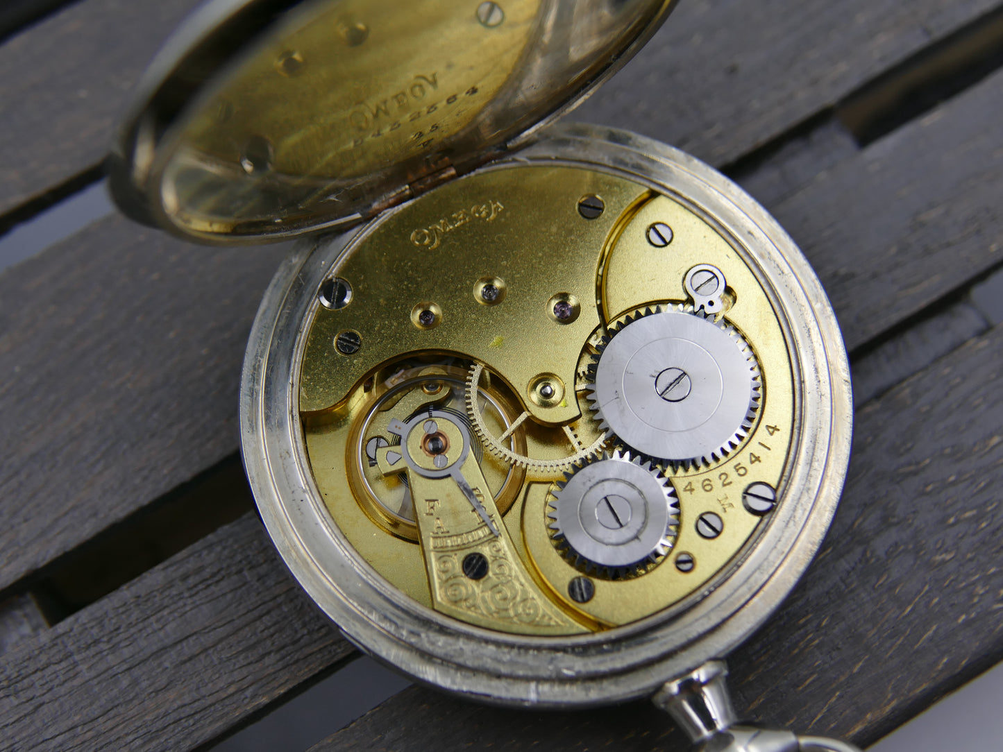 1910 vintage pocket gousset watch Omega 18’’’ serviced