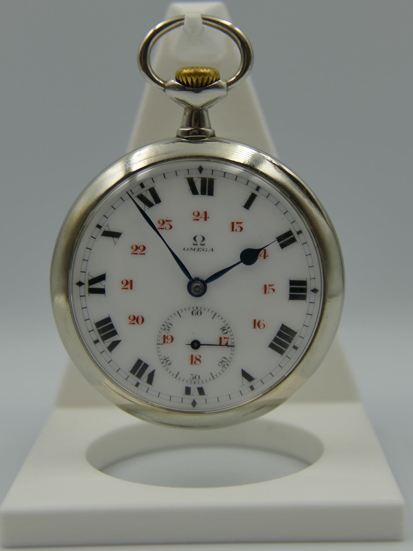 1910 vintage pocket gousset watch Omega 18’’’ serviced
