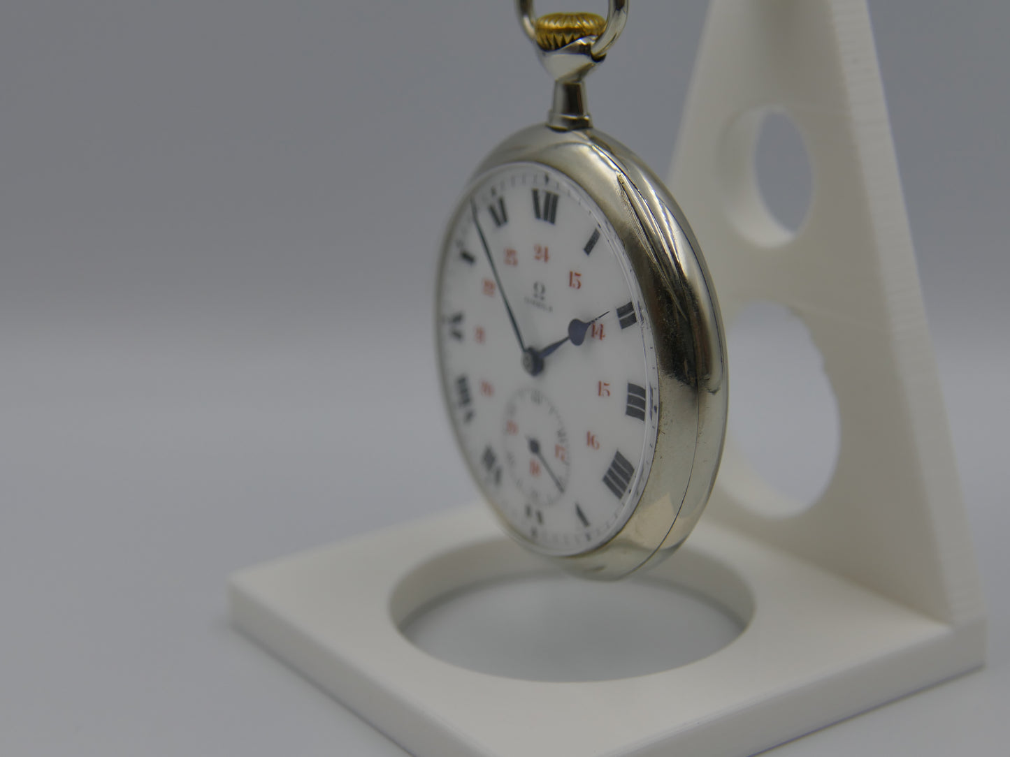 1910 vintage pocket gousset watch Omega 18’’’ serviced