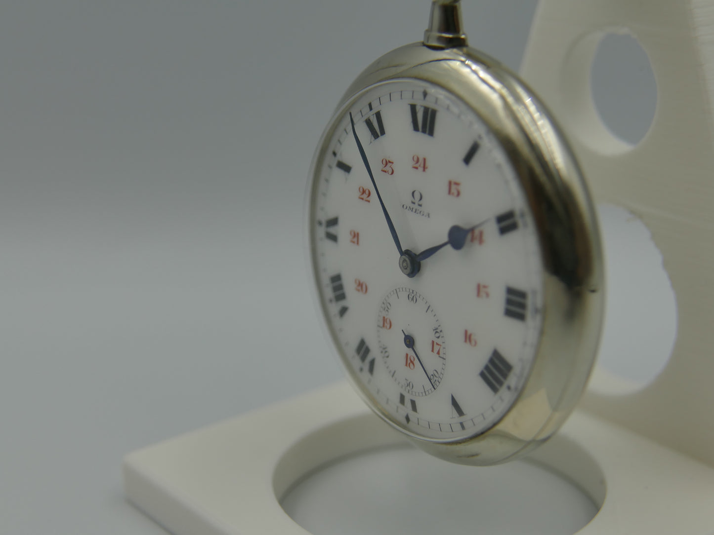 1910 vintage pocket gousset watch Omega 18’’’ serviced