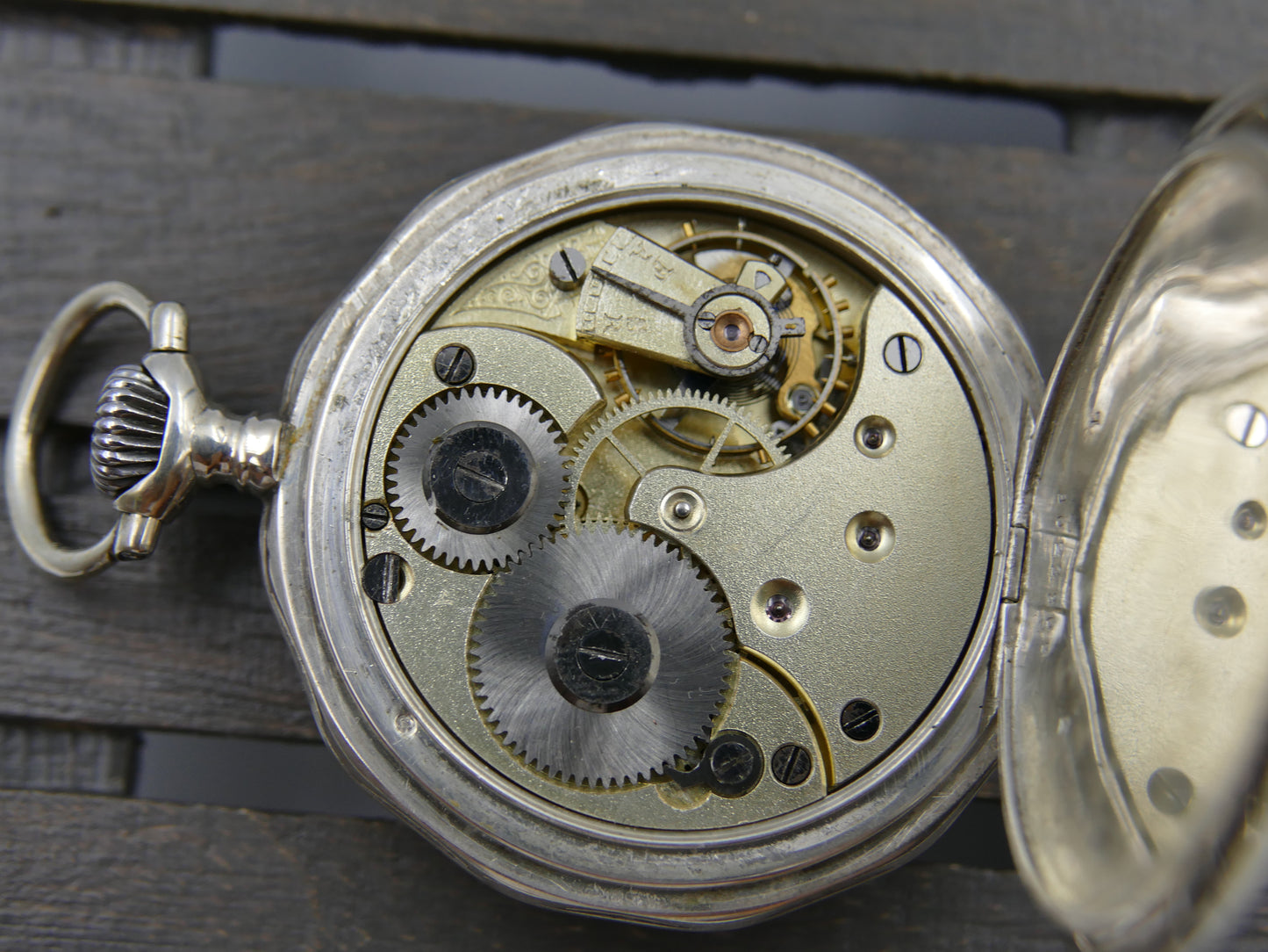 10s vintage pocket gousset watch solid silver Omega 18’’’ serviced