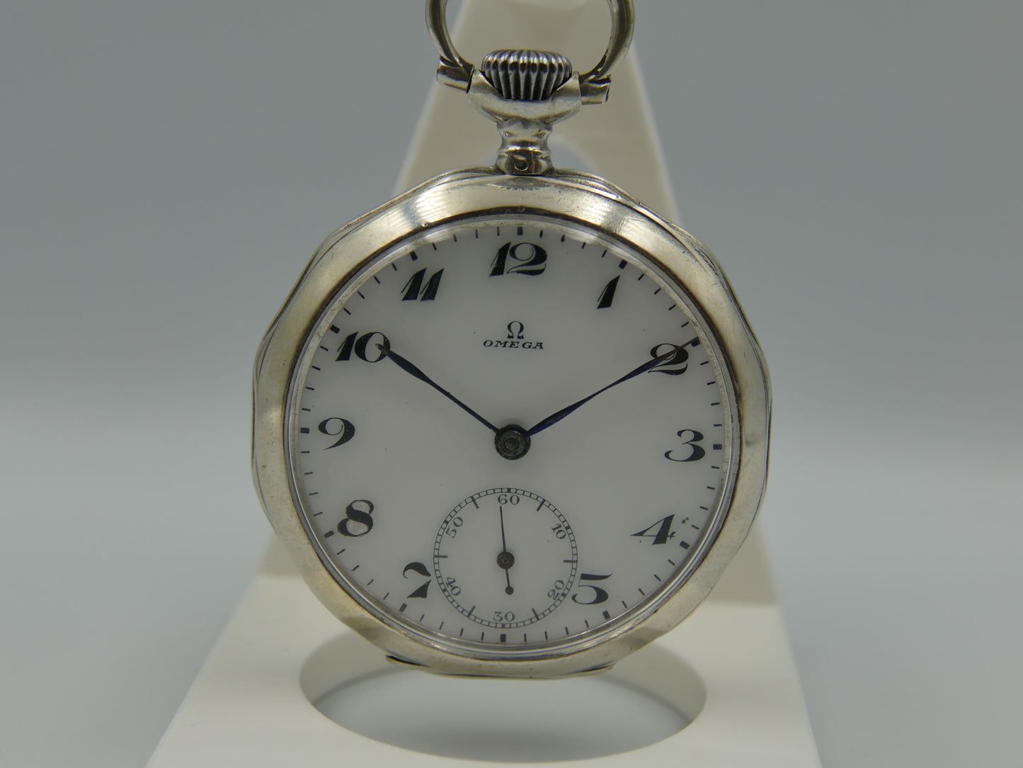 10s vintage pocket gousset watch solid silver Omega 18’’’ serviced