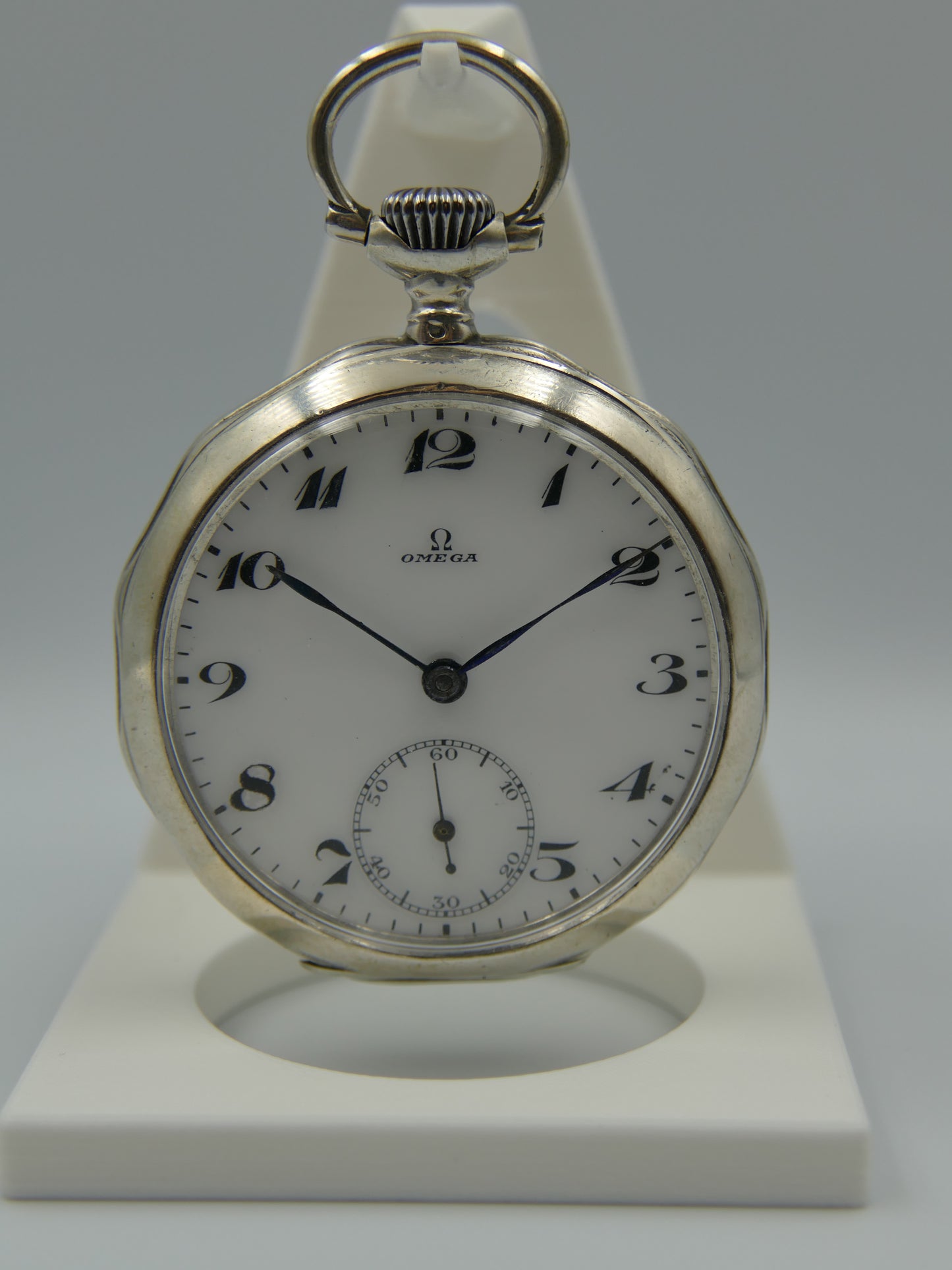 10s vintage pocket gousset watch solid silver Omega 18’’’ serviced