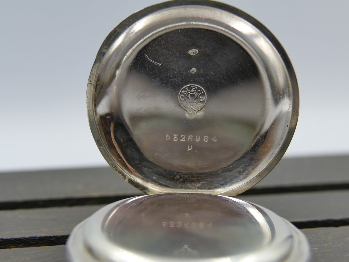 1910 vintage pocket gousset watch Omega 15’’’ solid silver
