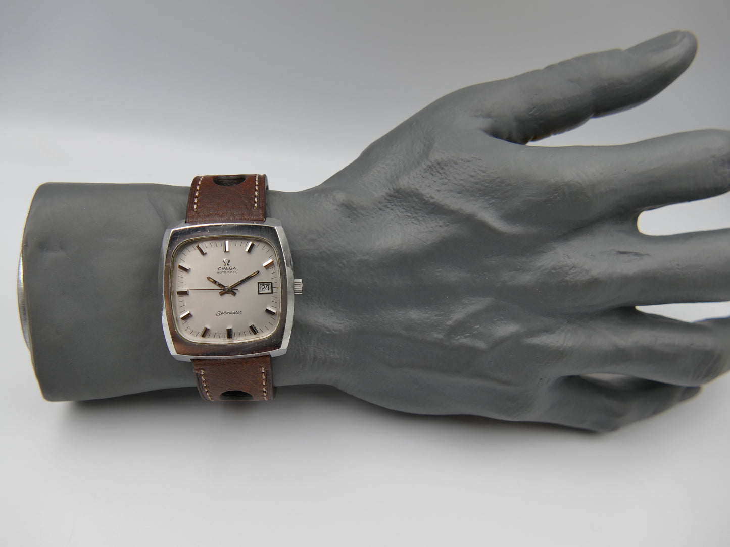 70s vintage watch mens Omega Seamaster ref. 166.0138 automatic 1012 Big Square tv