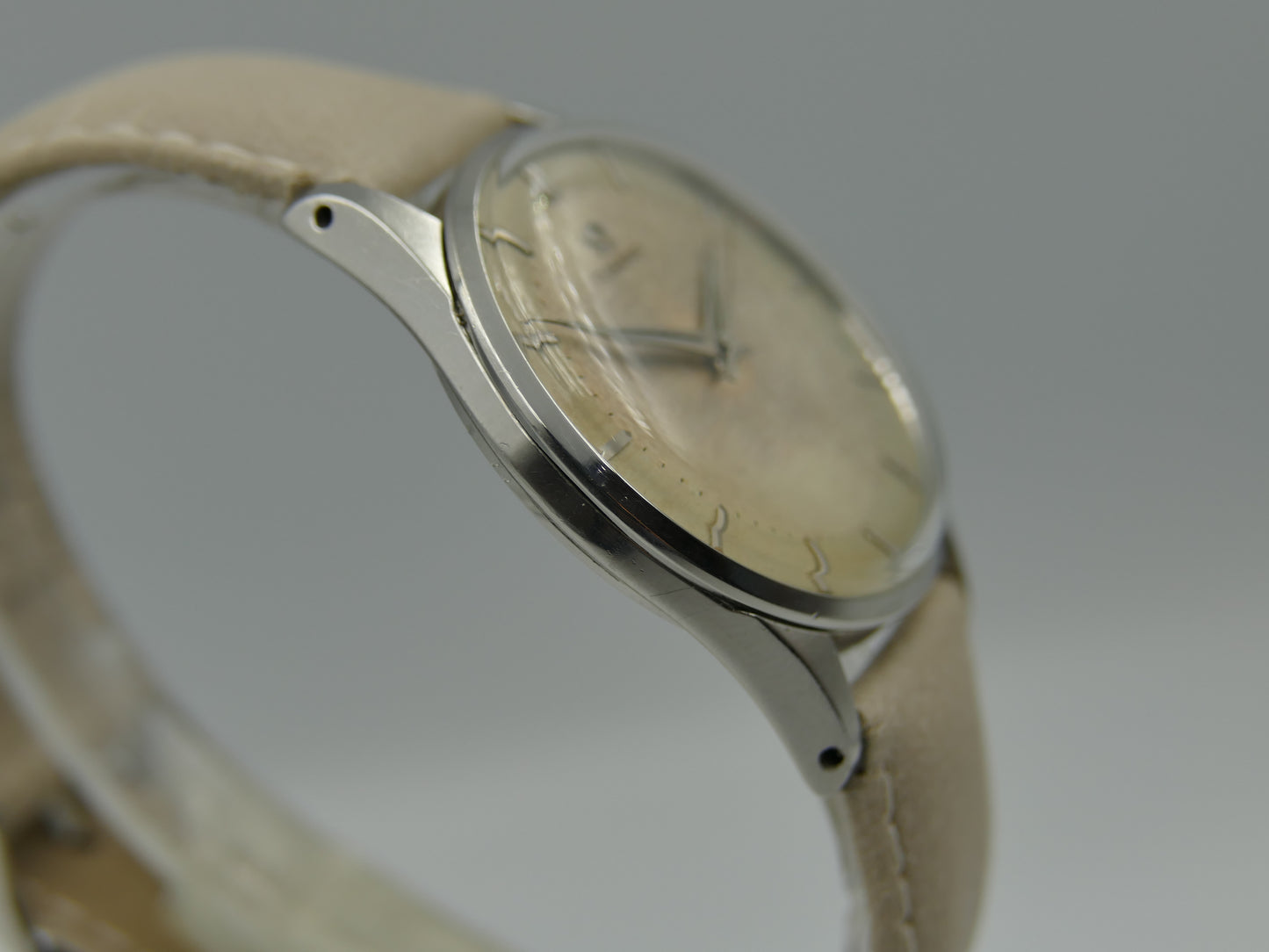 50s vintage watch mens Omega ref 2810 -4sc hand wind 283 two tone