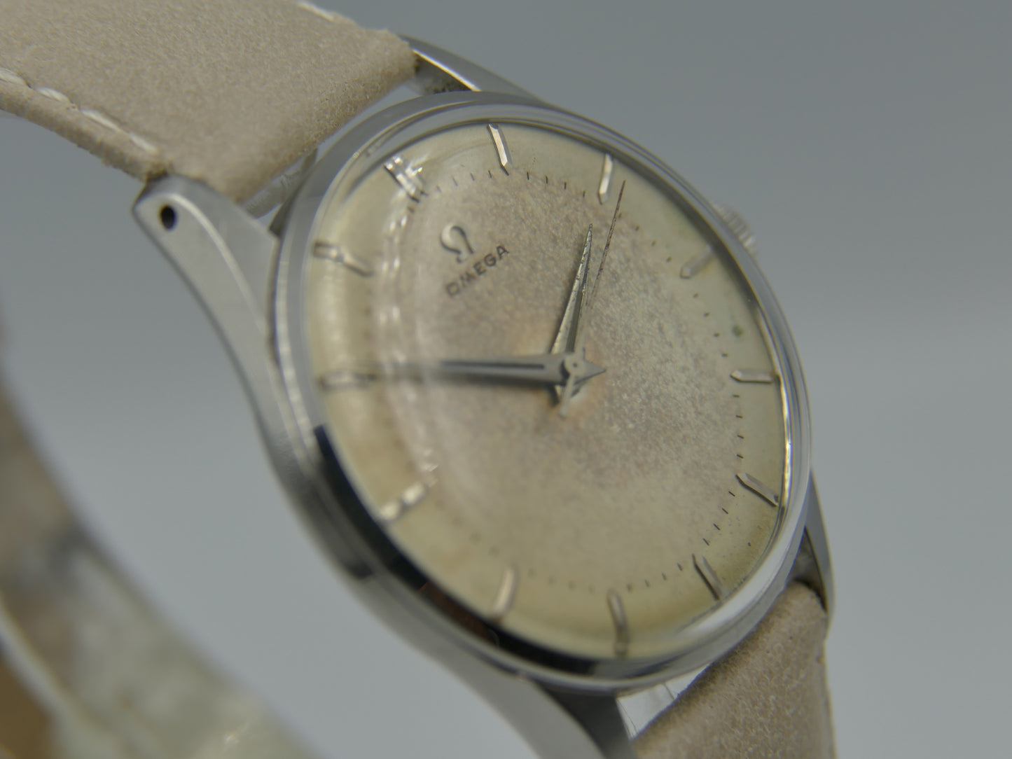50s vintage watch mens Omega ref 2810 -4sc hand wind 283 two tone