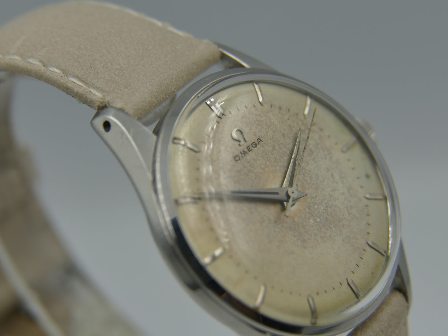 50s vintage watch mens Omega ref 2810 -4sc hand wind 283 two tone
