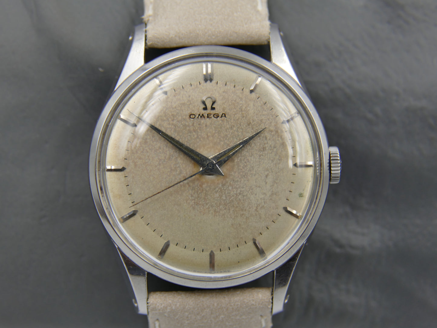 50s vintage watch mens Omega ref 2810 -4sc hand wind 283 two tone