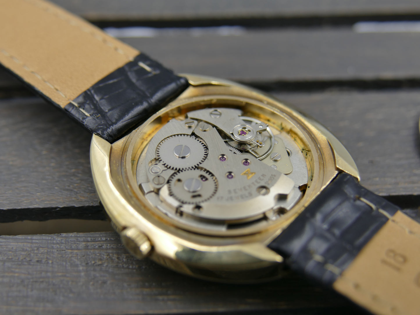 80's vintage watch mens Edox oval ref 32807-10 hand wind Cal. AS / ST 1950 / 51 N.O.S