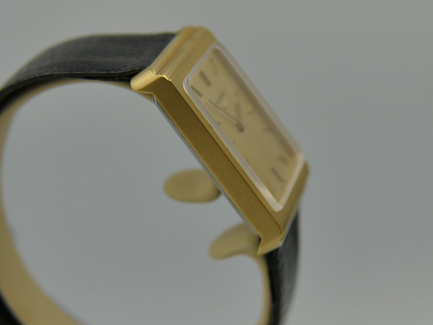 70s vintage watch mens Rectangular Dress tank Longines 5045.2 cal. L817.4 N.O.S
