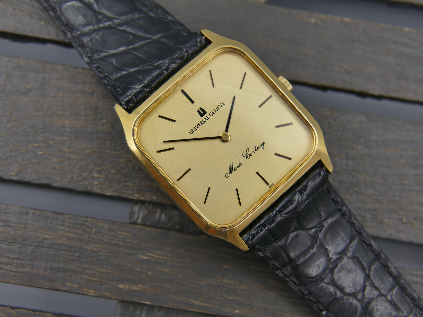 80s vintage watch mens Universal Geneve Mark Century ref. 226674 quartz w/box