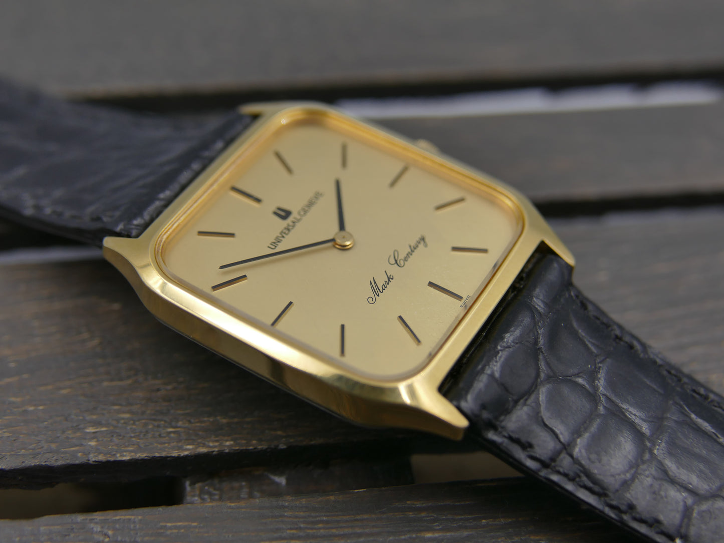 80s vintage watch mens Universal Geneve Mark Century ref. 226674 quartz w/box