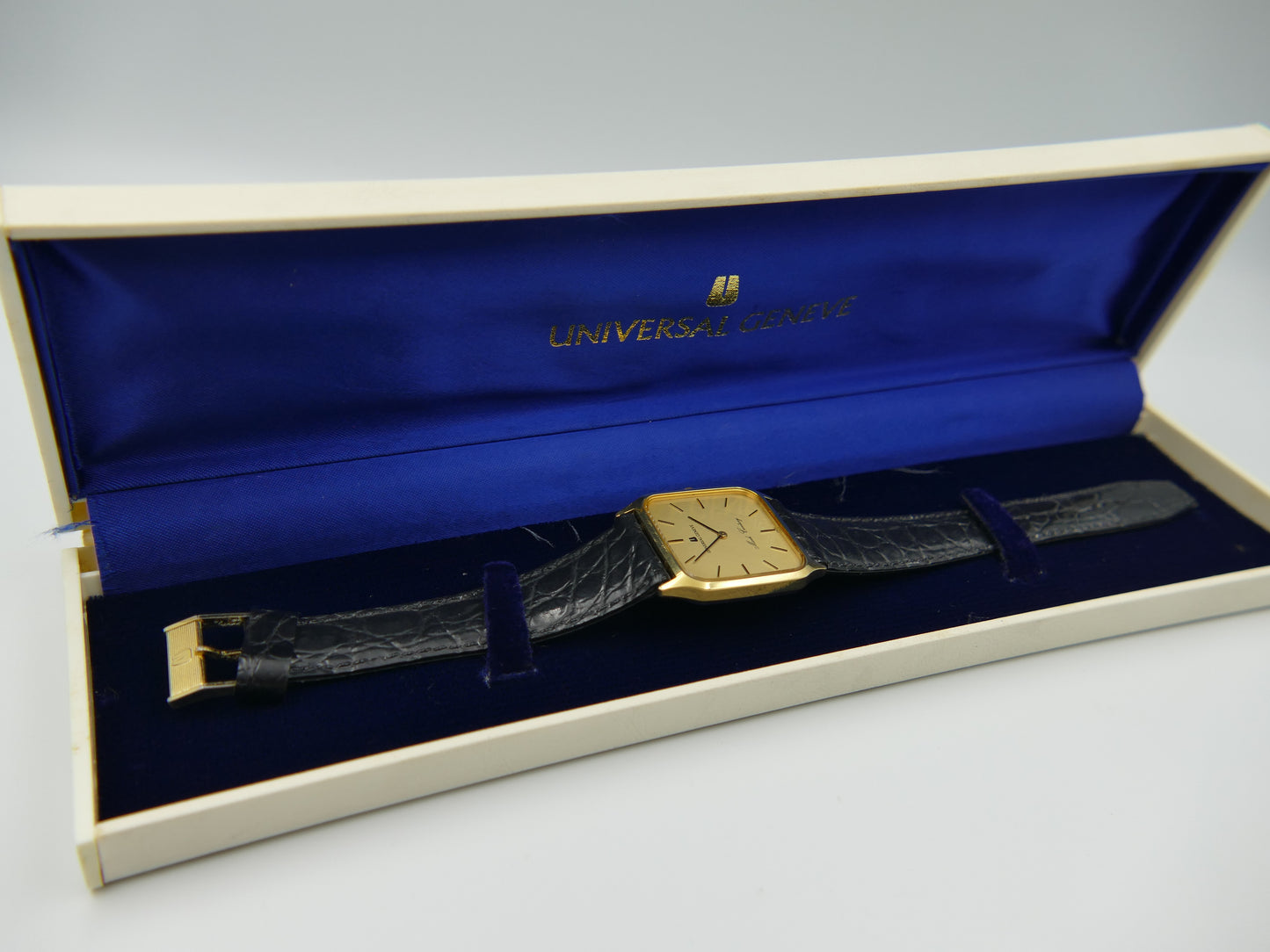 80s vintage watch mens Universal Geneve Mark Century ref. 226674 quartz w/box