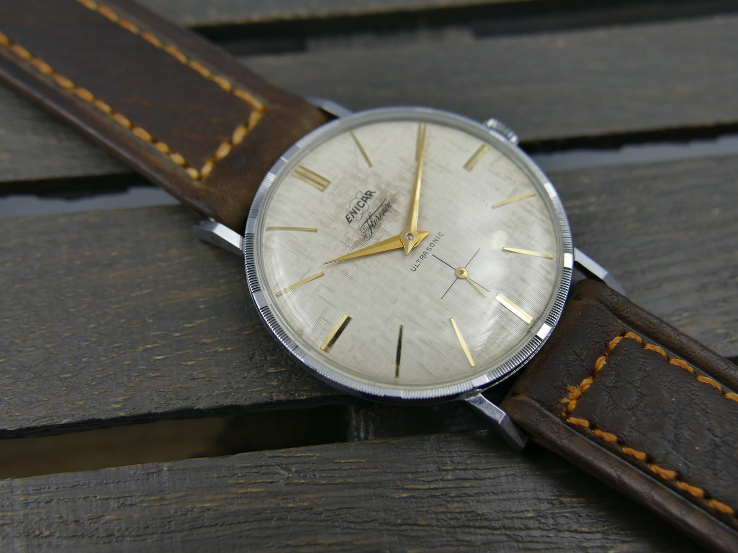60's vintage watch mens Enicar Florence Ultrasonic cal. AR 1012 B linen dial N.O.S