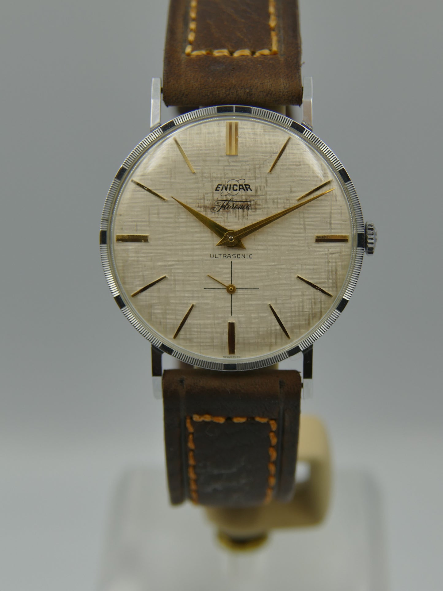 60's vintage watch mens Enicar Florence Ultrasonic cal. AR 1012 B linen dial N.O.S