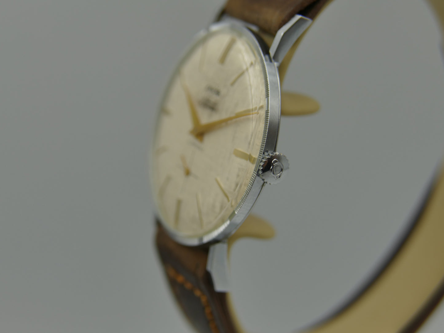 60's vintage watch mens Enicar Florence Ultrasonic cal. AR 1012 B linen dial N.O.S