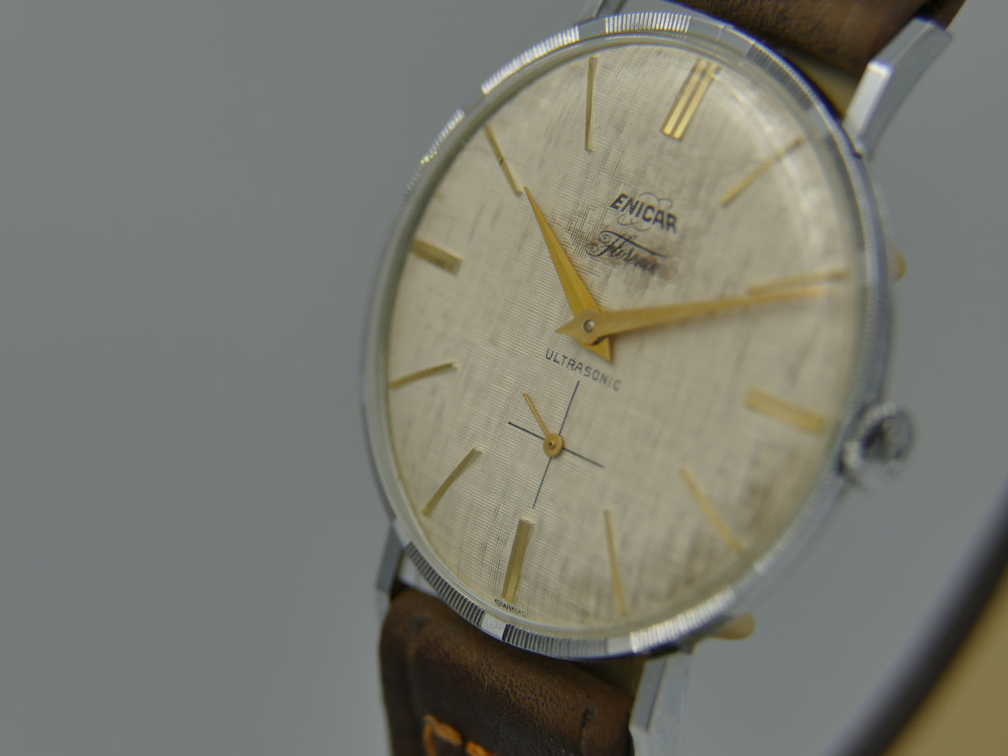 60's vintage watch mens Enicar Florence Ultrasonic cal. AR 1012 B linen dial N.O.S