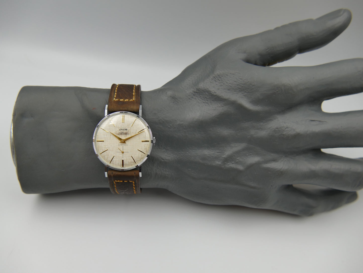 60's vintage watch mens Enicar Florence Ultrasonic cal. AR 1012 B linen dial N.O.S