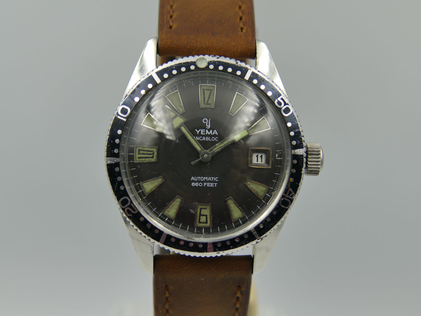 60's vintage watch mens Yema 660 feet SKIN DIVER ref 8755 Steel Pre superman 37mm
