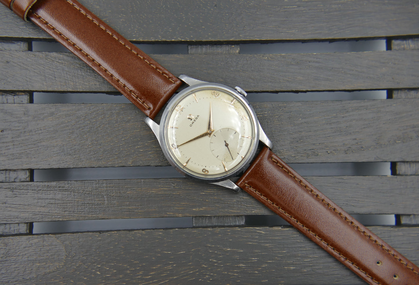 50s vintage watch mens Omega jumbo calatrava ref 2609 12 hand wind 266 37mm