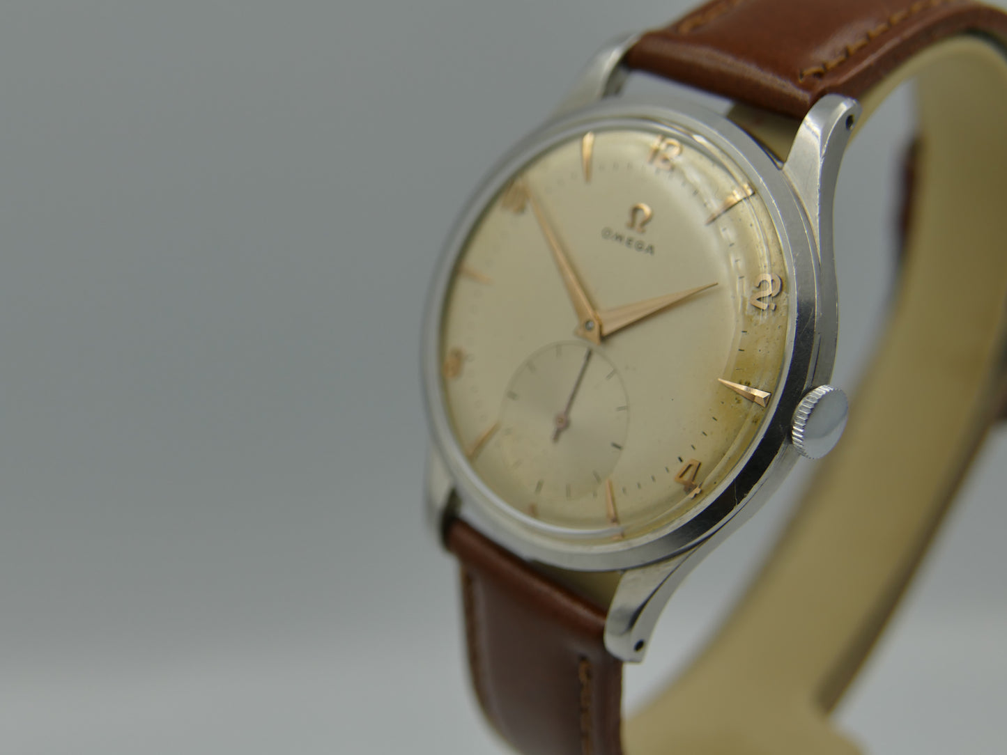 50s vintage watch mens Omega jumbo calatrava ref 2609 12 hand wind 266 37mm