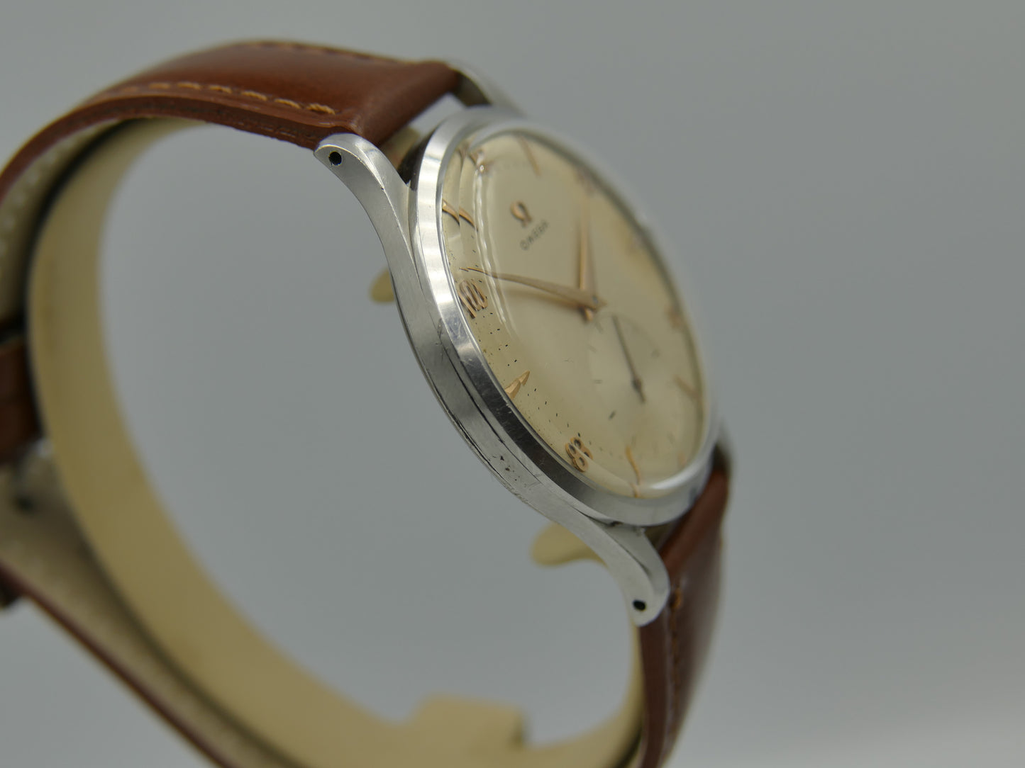 50s vintage watch mens Omega jumbo calatrava ref 2609 12 hand wind 266 37mm
