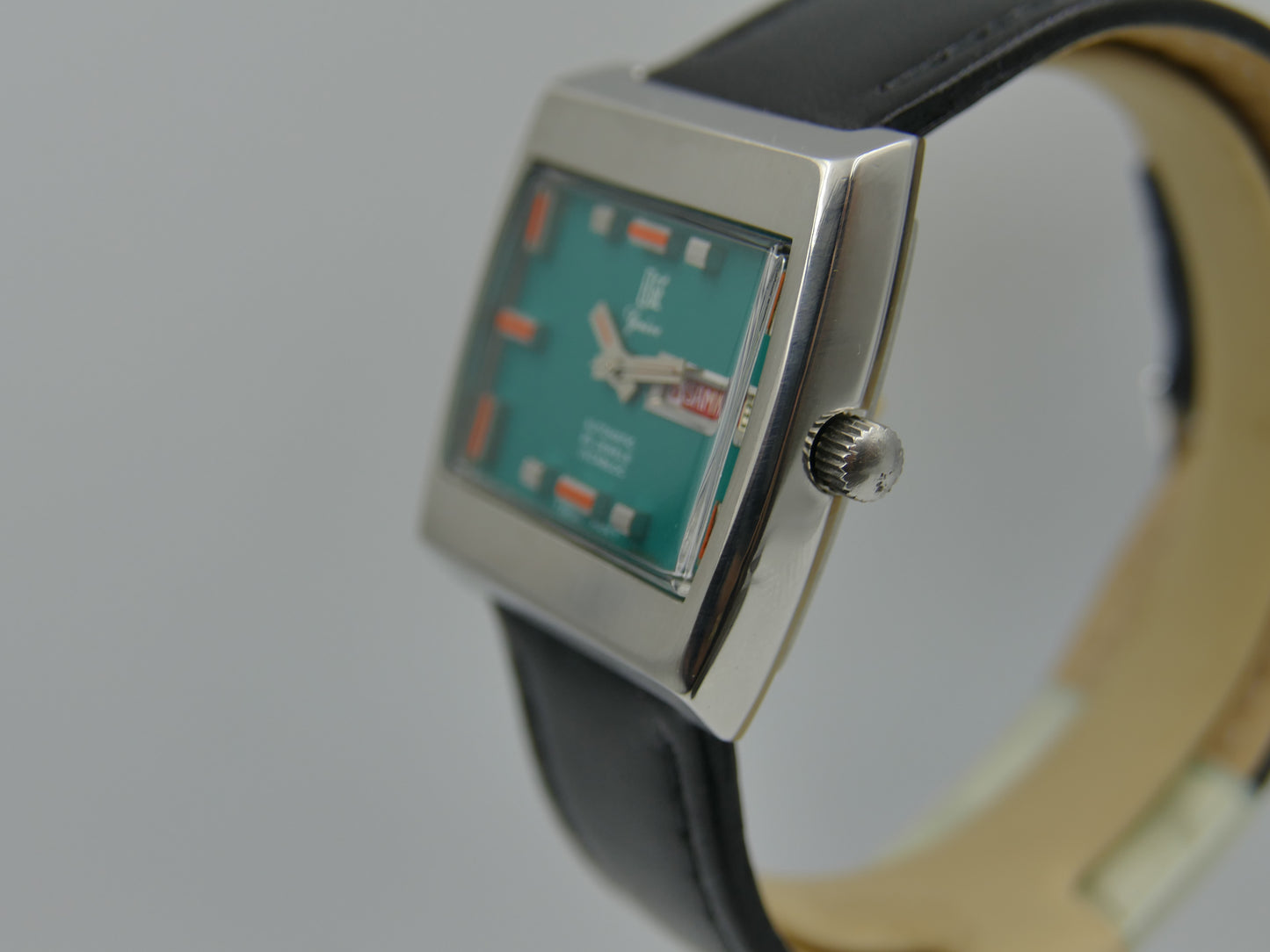 70s vintage watch mens swiss compressor Elgé geneve automatic 25 jewels green dial serviced